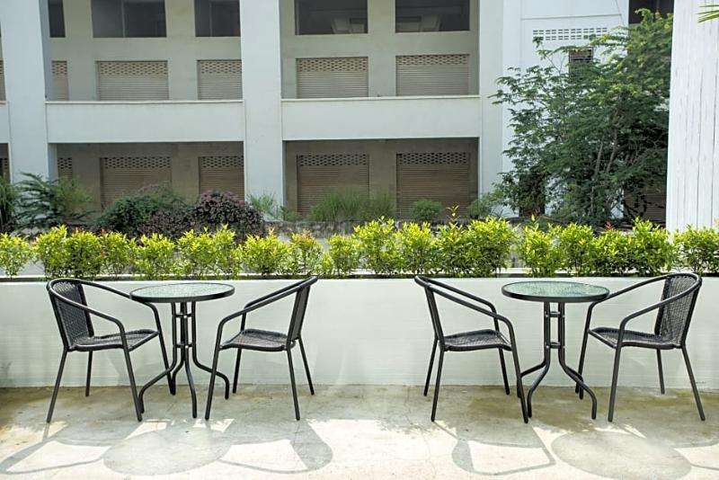Hotel Maleewan Jomtien 2*